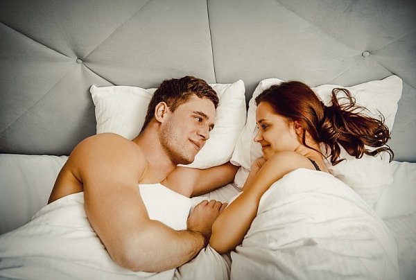 Co chtějí v posteli muži a co chtějí ženy? Přečtěte si 8 největších rozdílů!